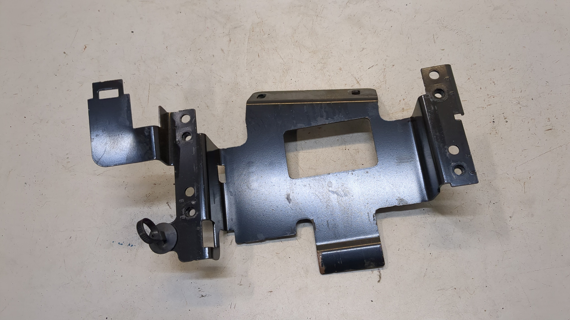 Кронштейн электронного блока управления / контроля