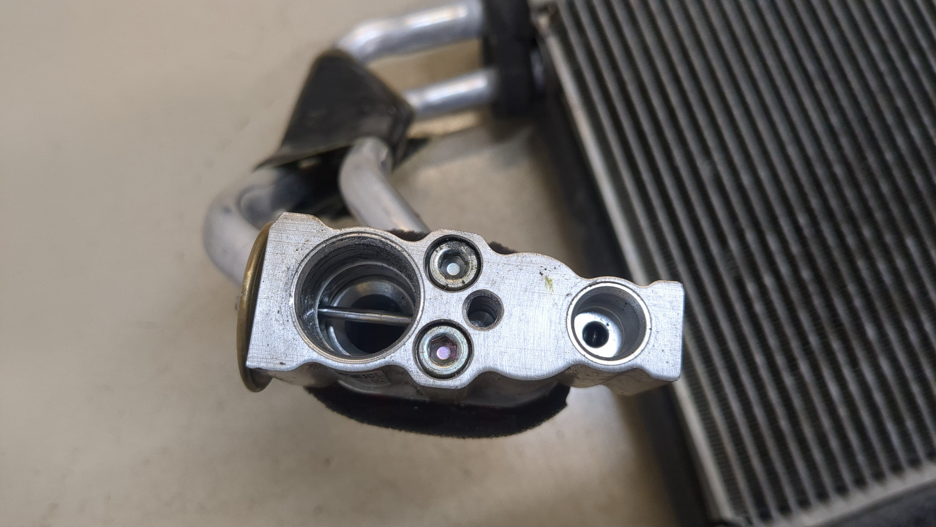 Радиатор кондиционера / конденсер