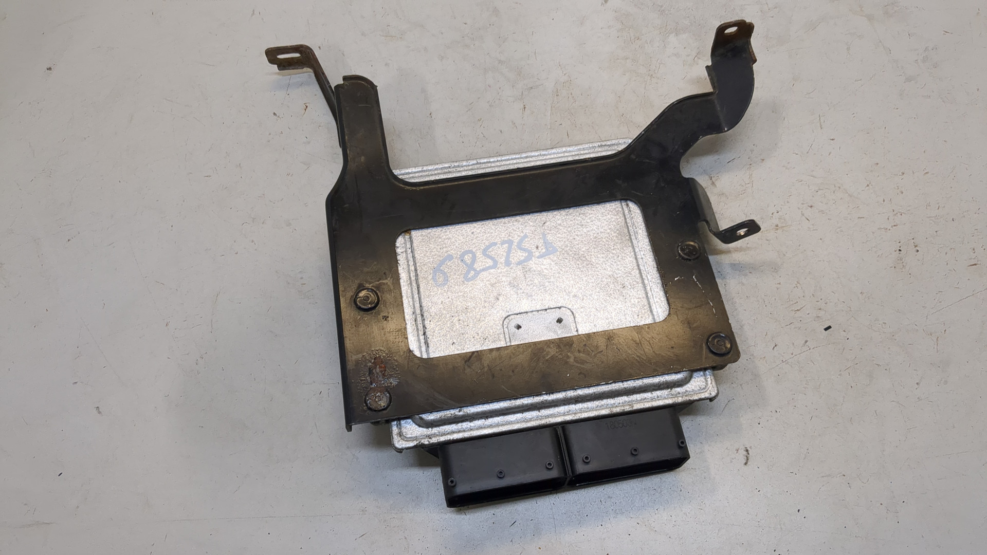 Блок управления двигателем