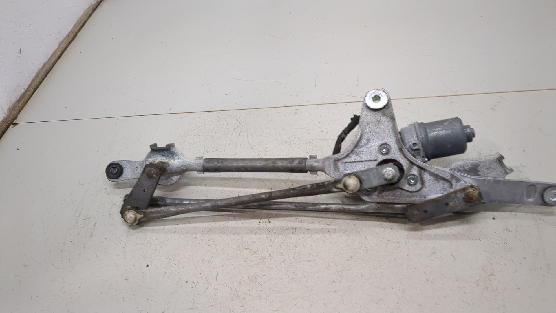 Трапеция стеклоочистителей