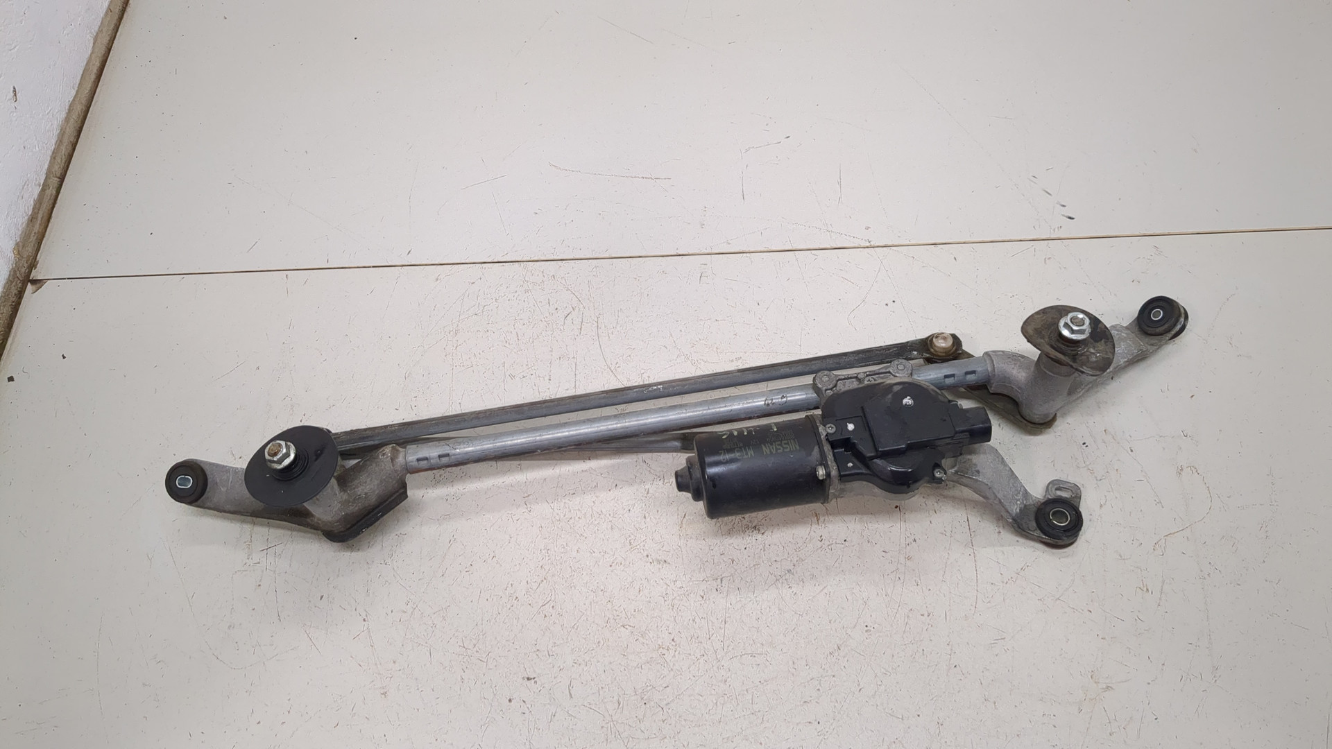 Трапеция стеклоочистителей