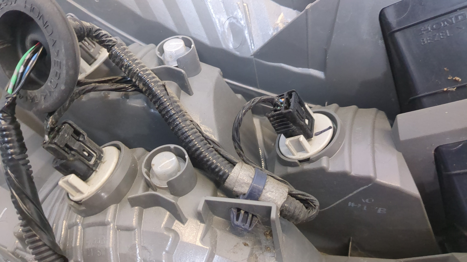 Фонарь задний правый