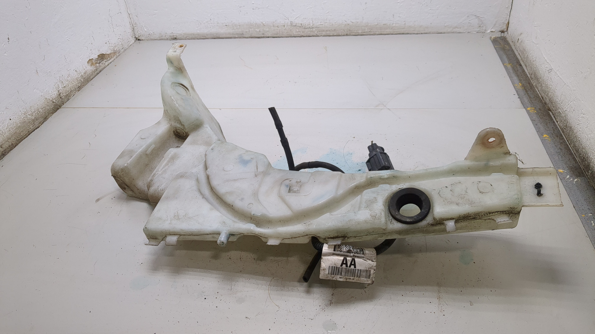 Бачок омывателя лобового стекла