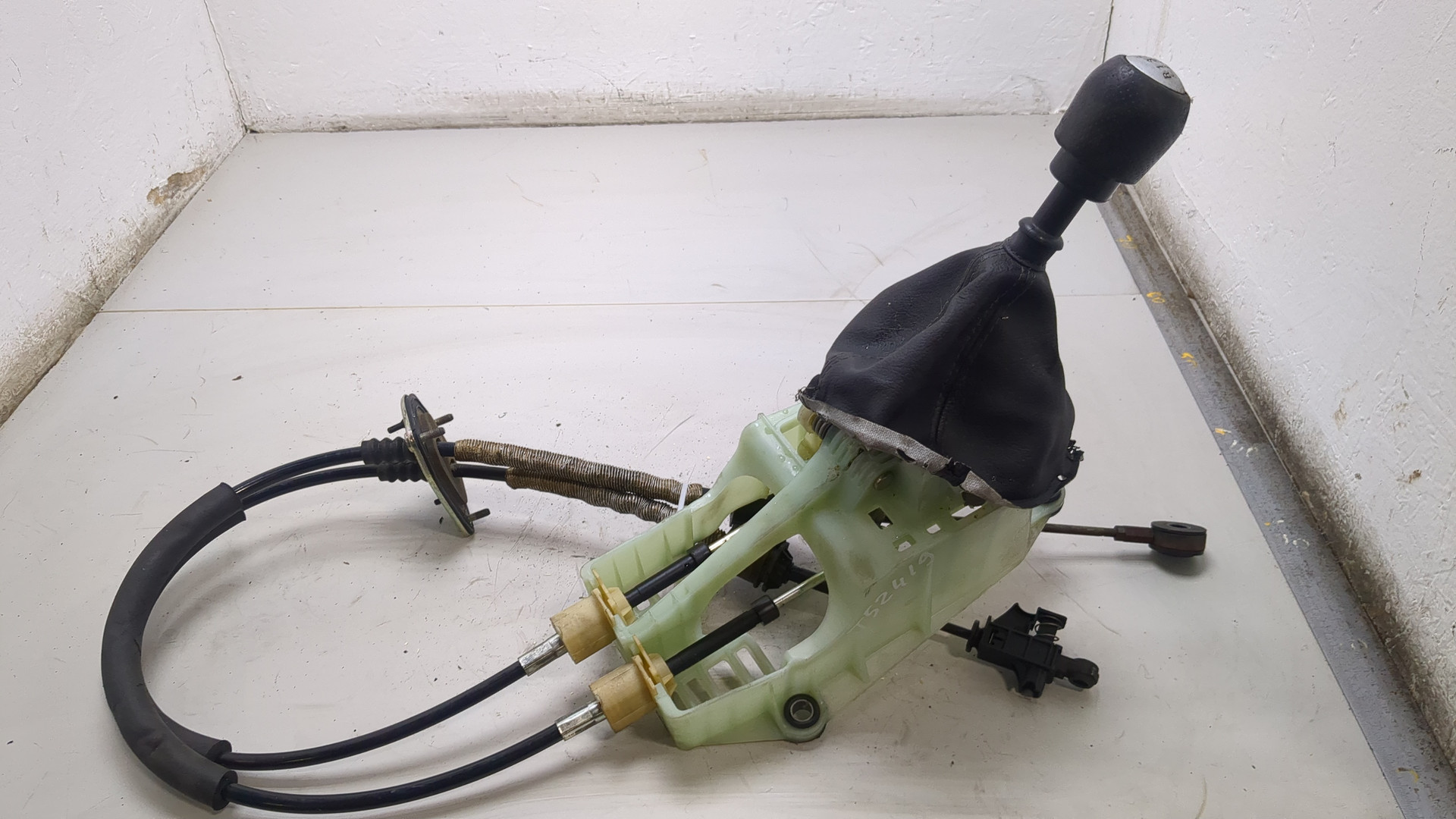 Кулиса МКПП / АКПП