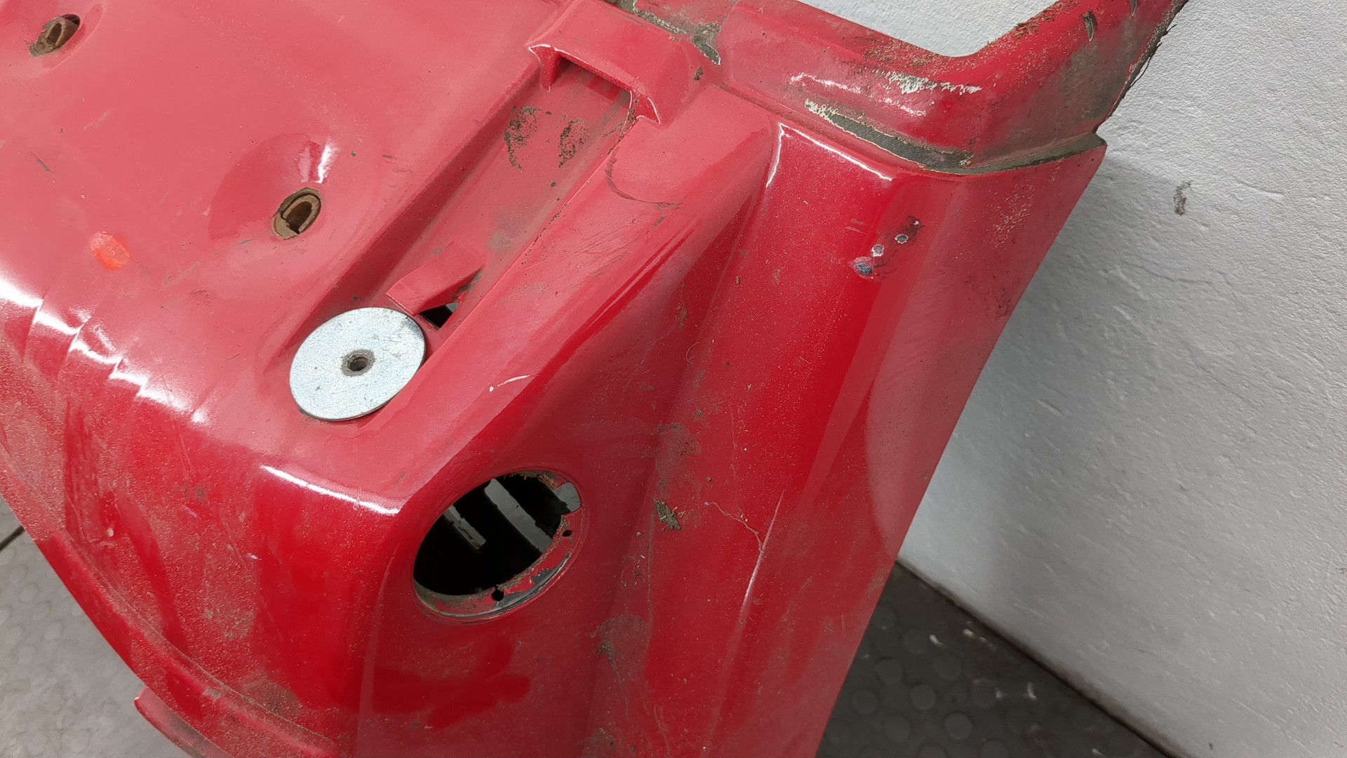 Крыло заднее левое