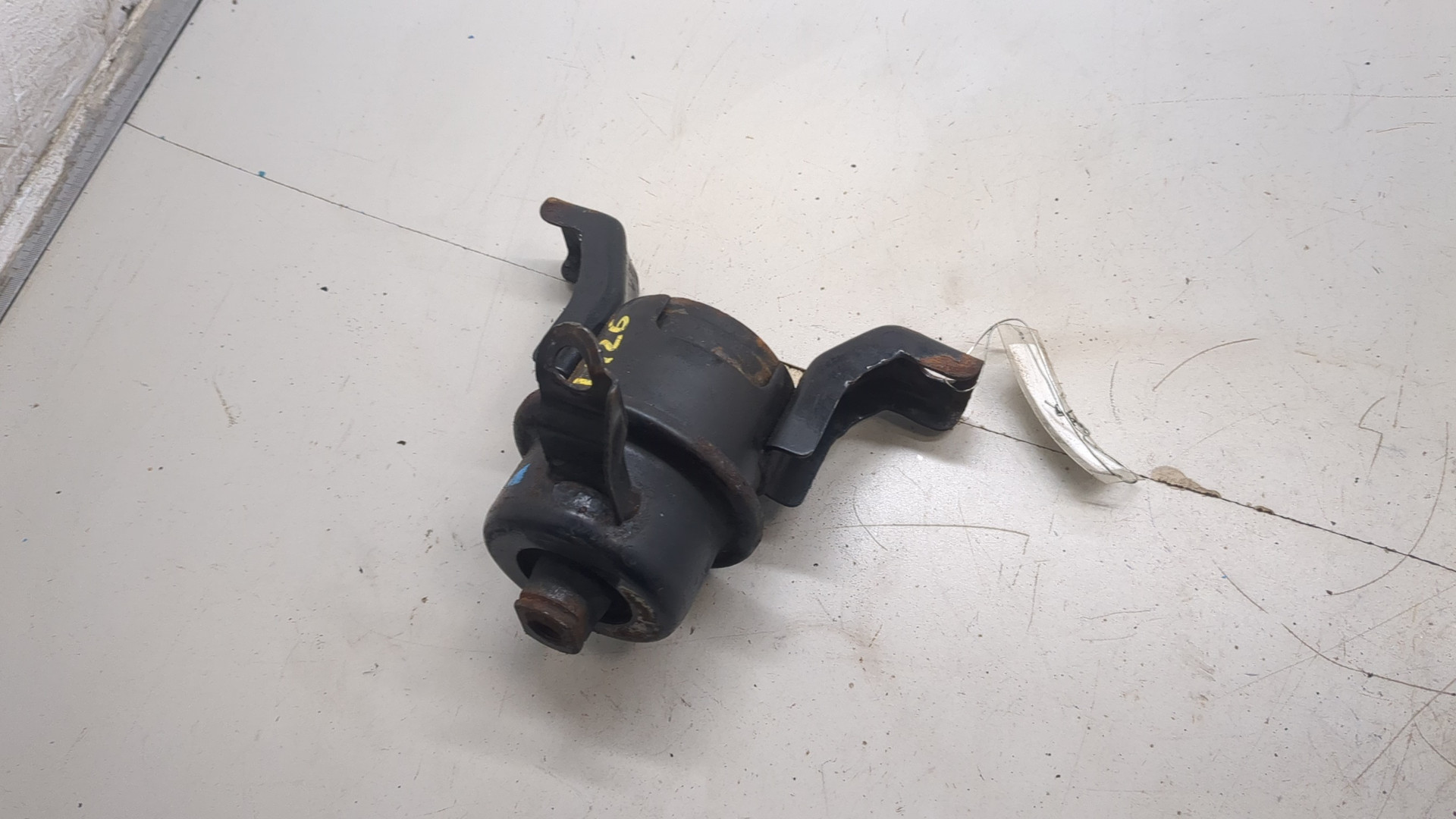 Опора двигателя