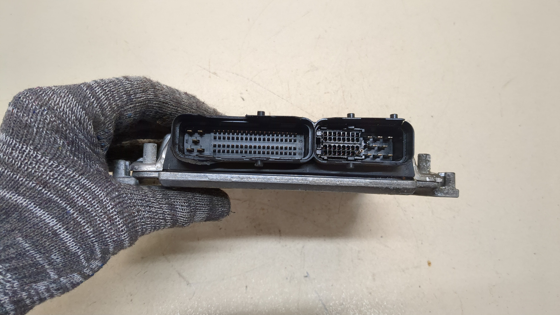 Блок управления двигателем