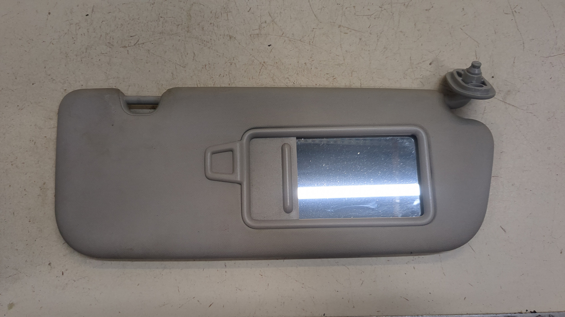 Козырек солнцезащитный