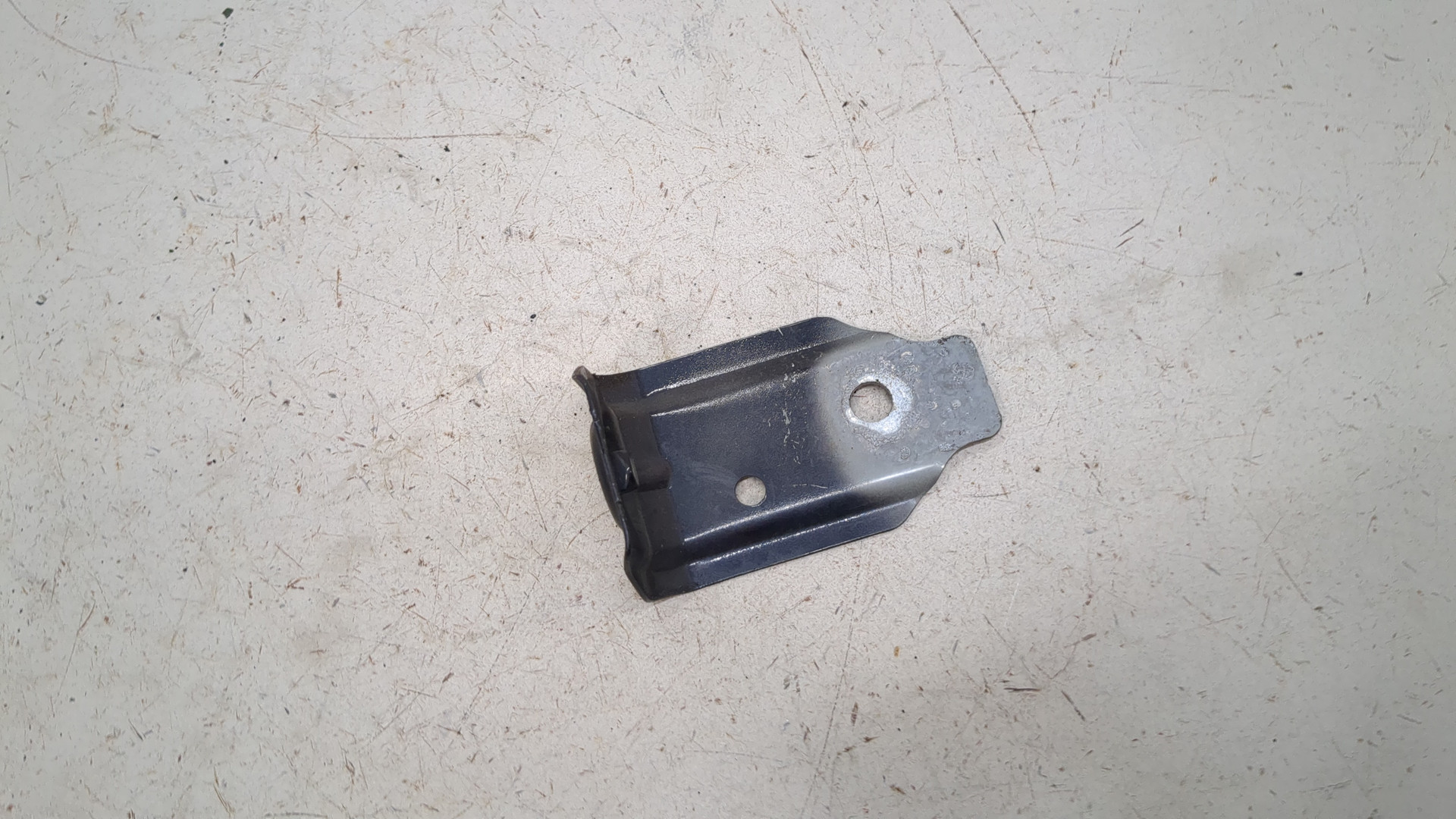 Кронштейн крепления крыла