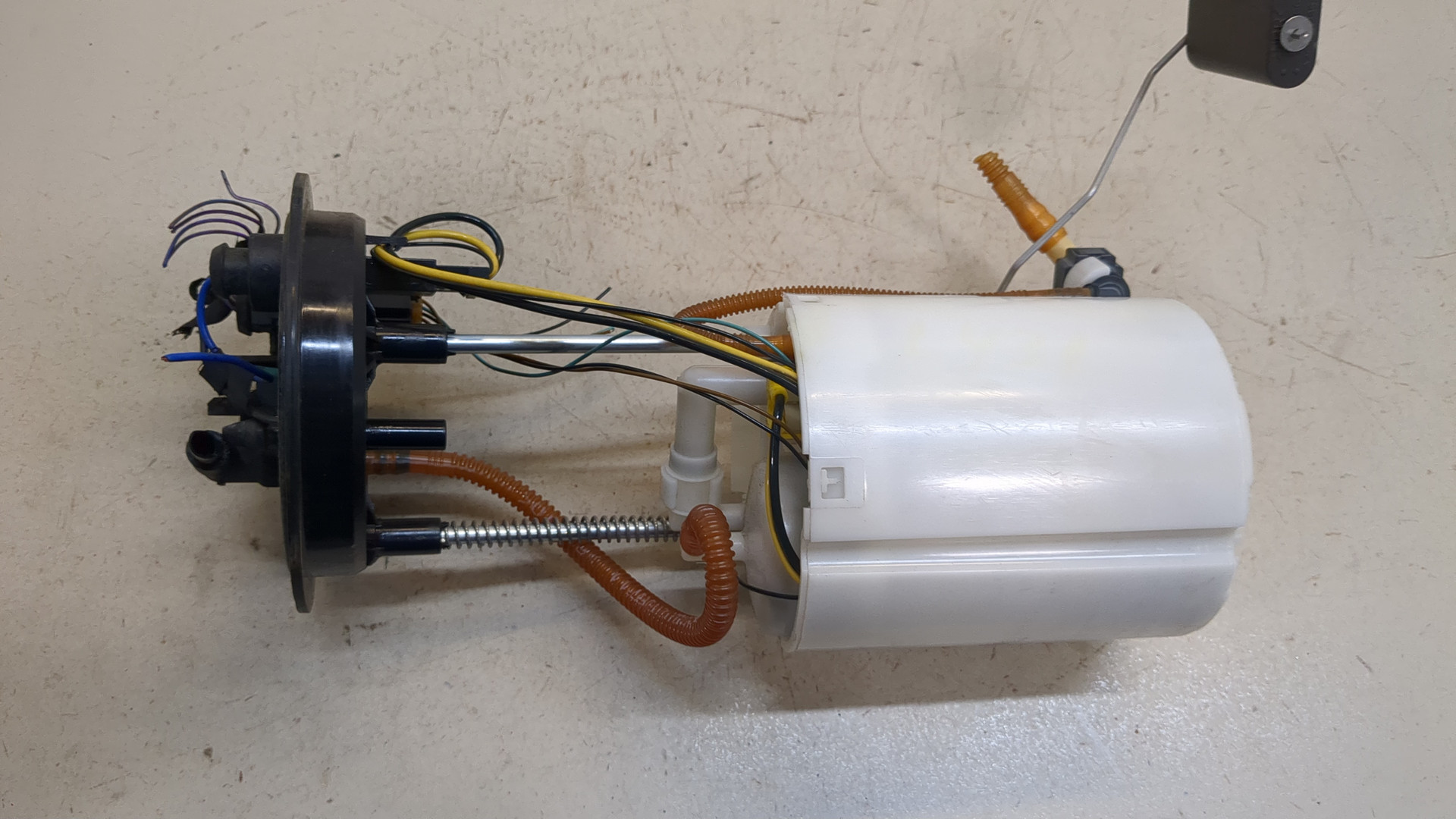 Насос топливный электрический