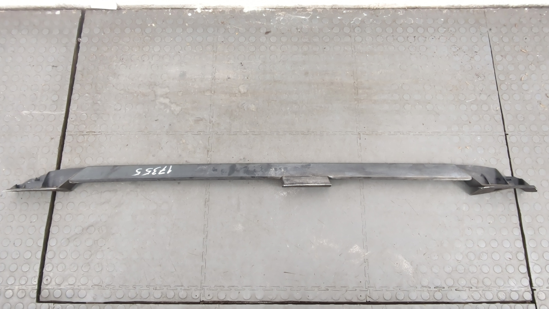 Рейлинг (релинг) левый (планка на крышу)