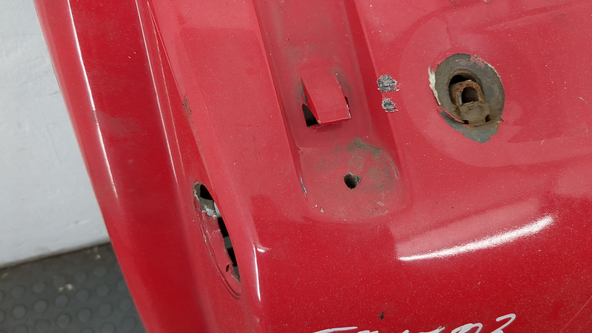 Крыло заднее правое