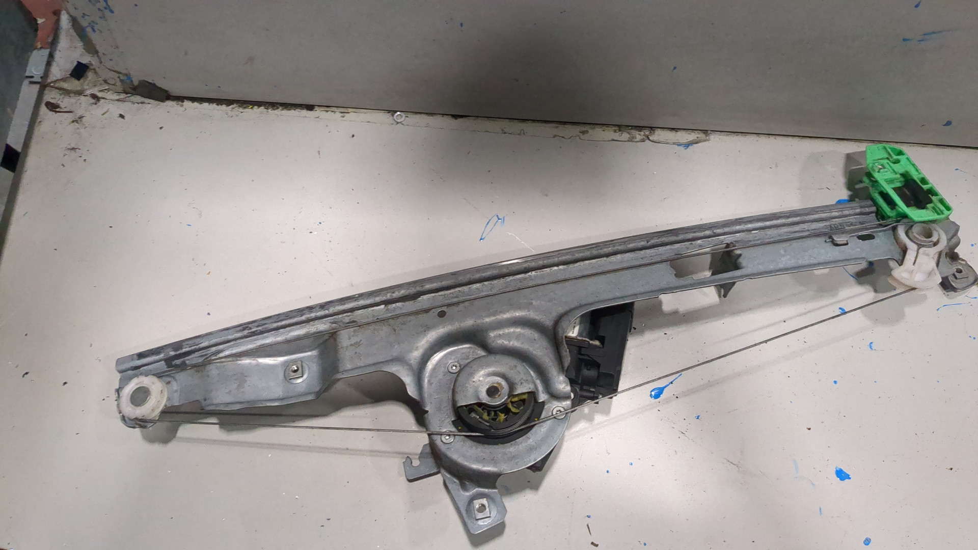 Стеклоподъемник электр. передний левый