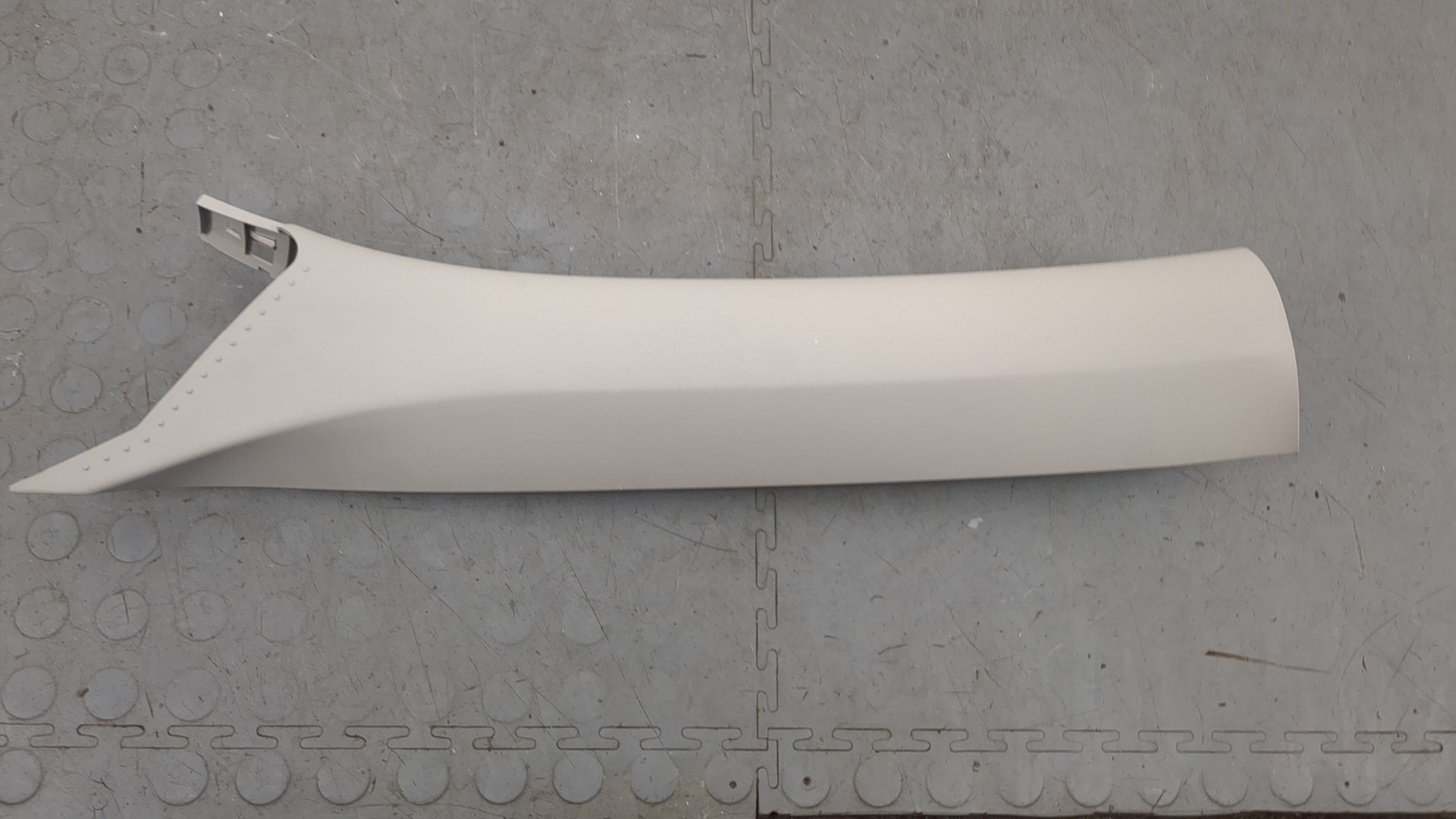 Обшивка стойки