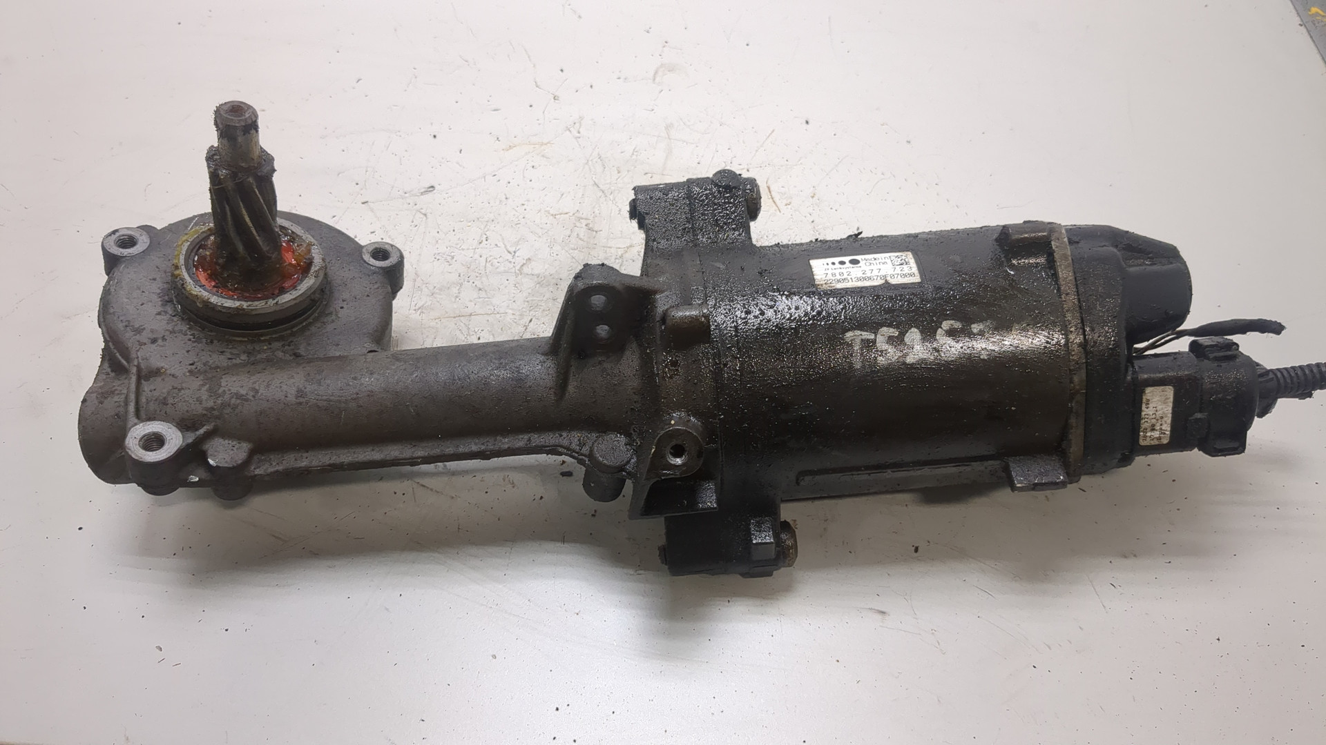 Серводвигатель рулевой рейки