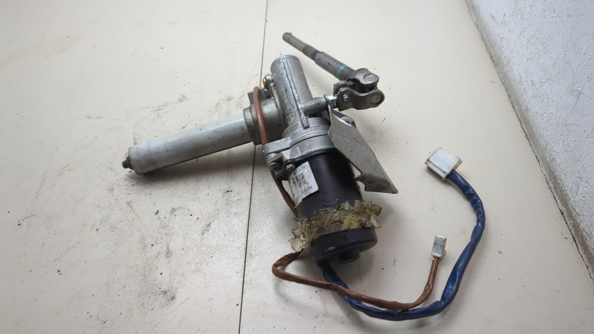 Серводвигатель рулевой рейки