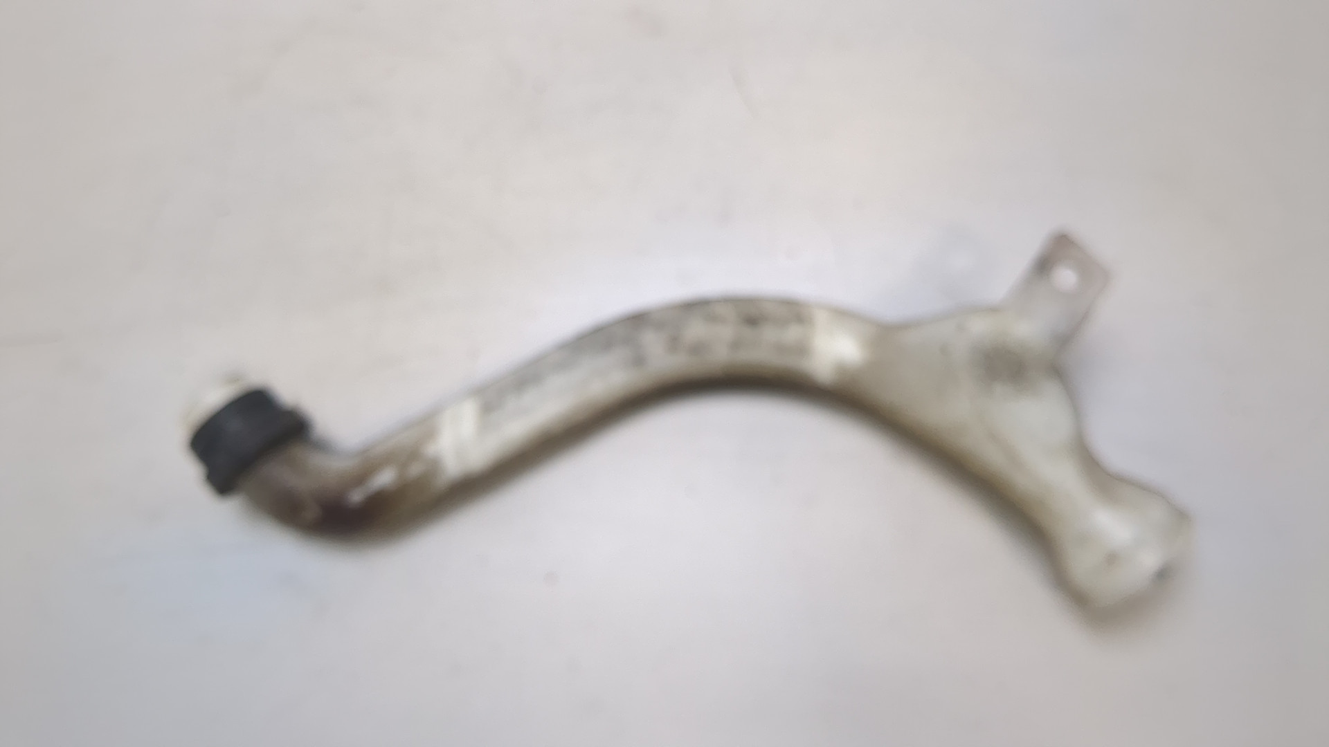 Горловина бачка омывателя