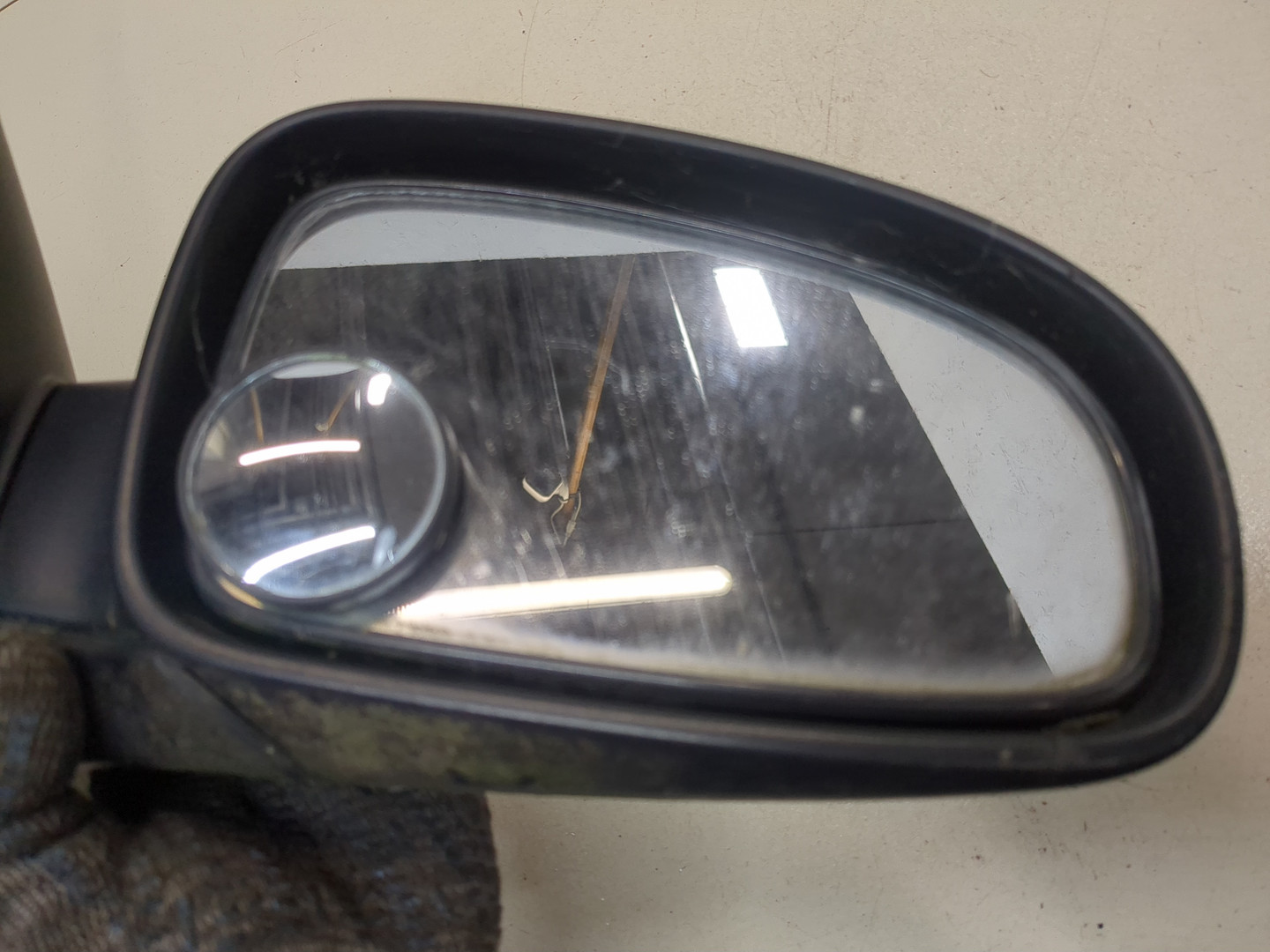 Зеркало правое электрическое