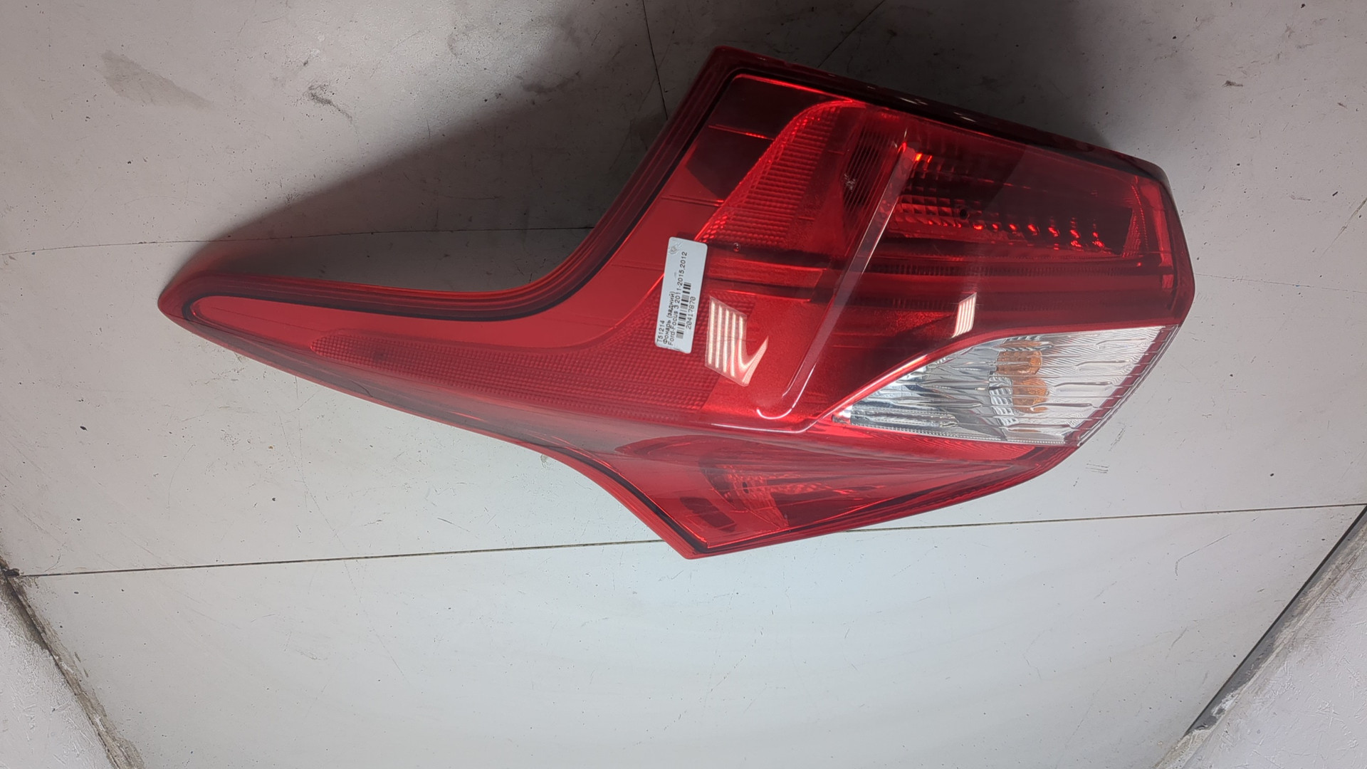 Фонарь задний правый