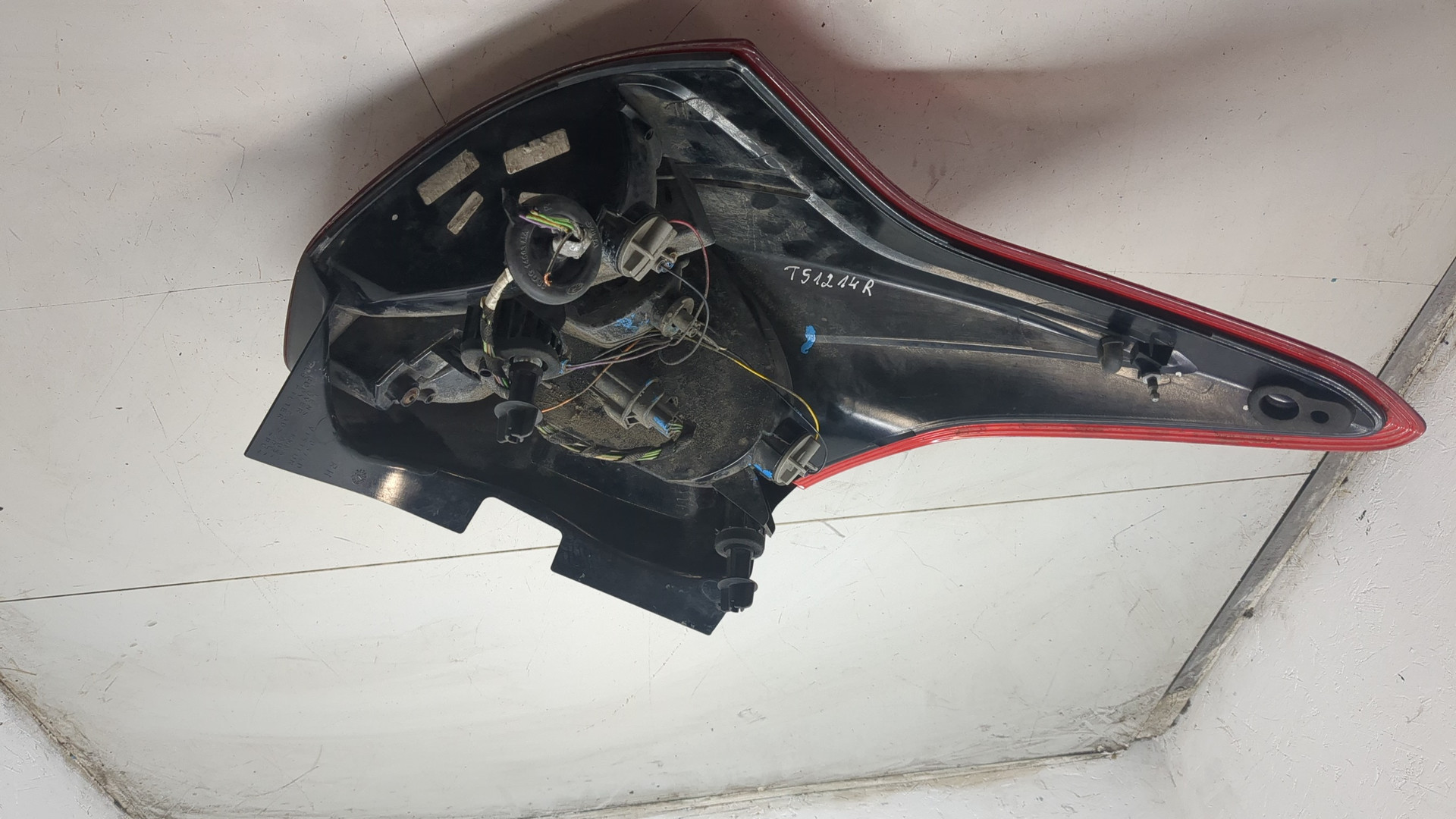 Фонарь задний правый