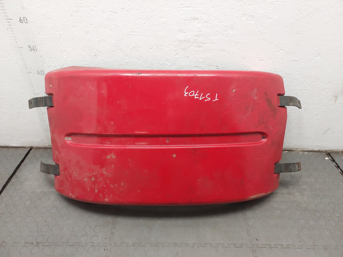 Крыло заднее правое