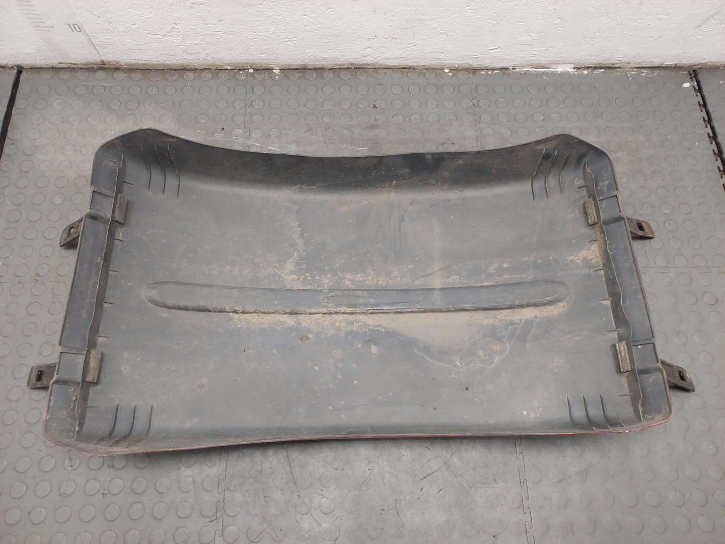 Крыло заднее правое