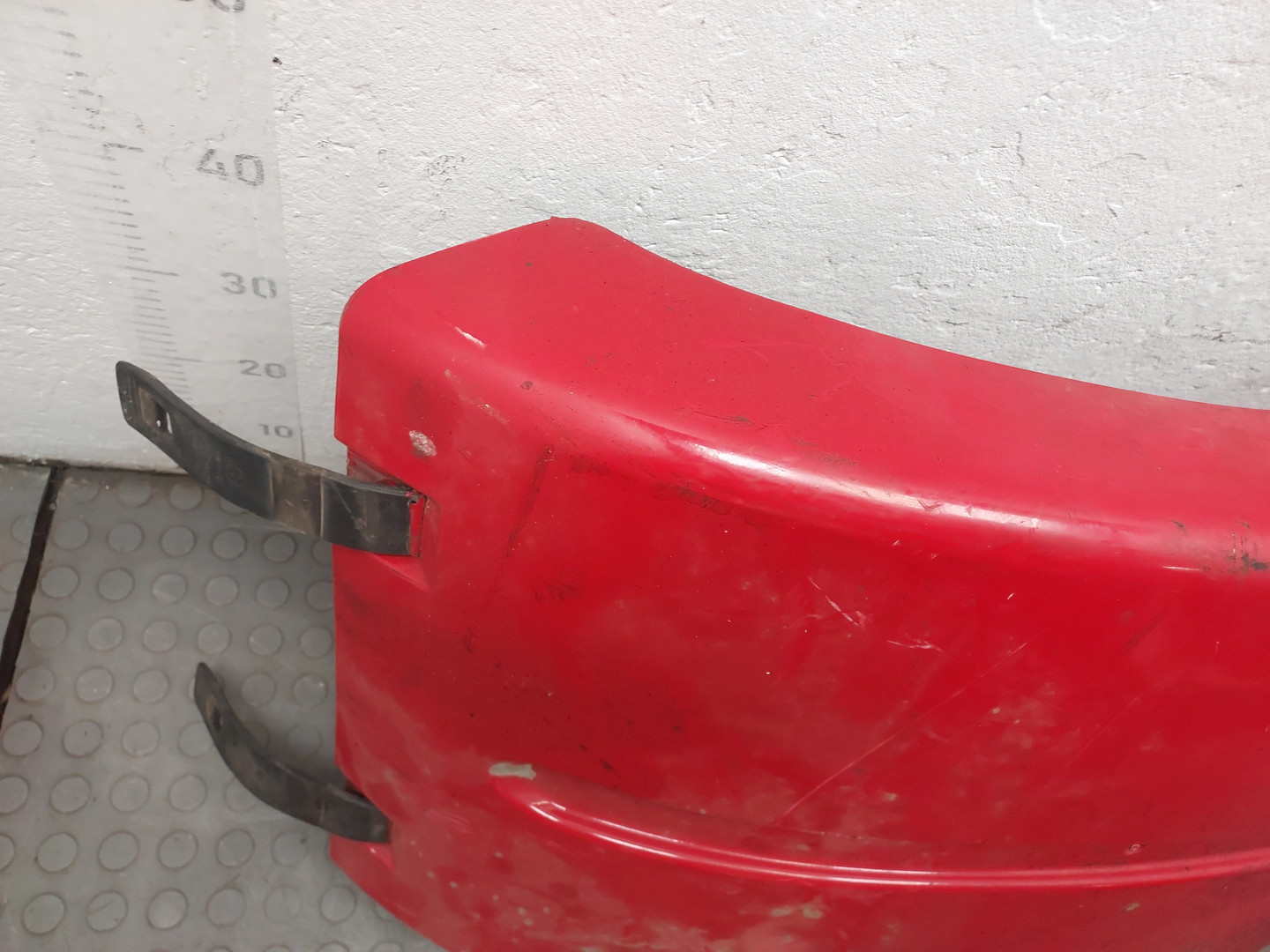 Крыло заднее правое