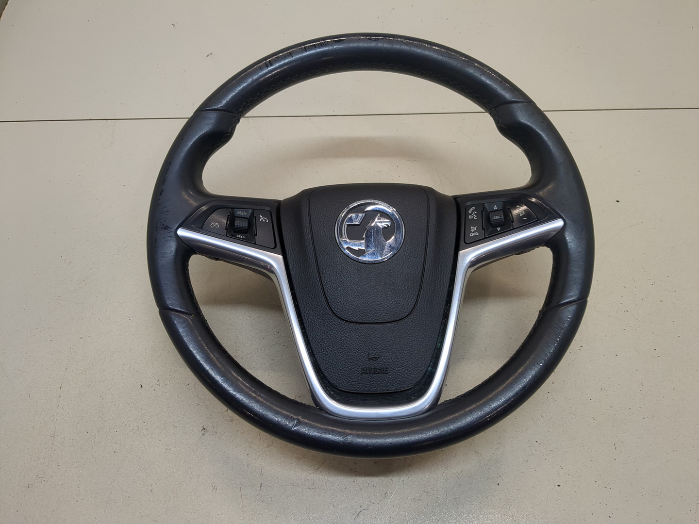 Рулевое колесо (руль)