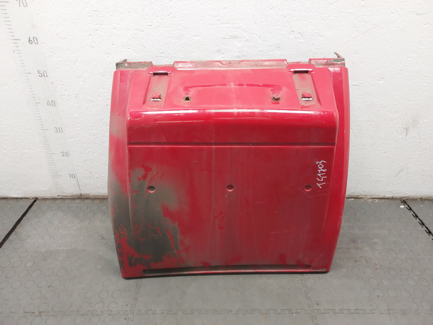 Крыло заднее левое