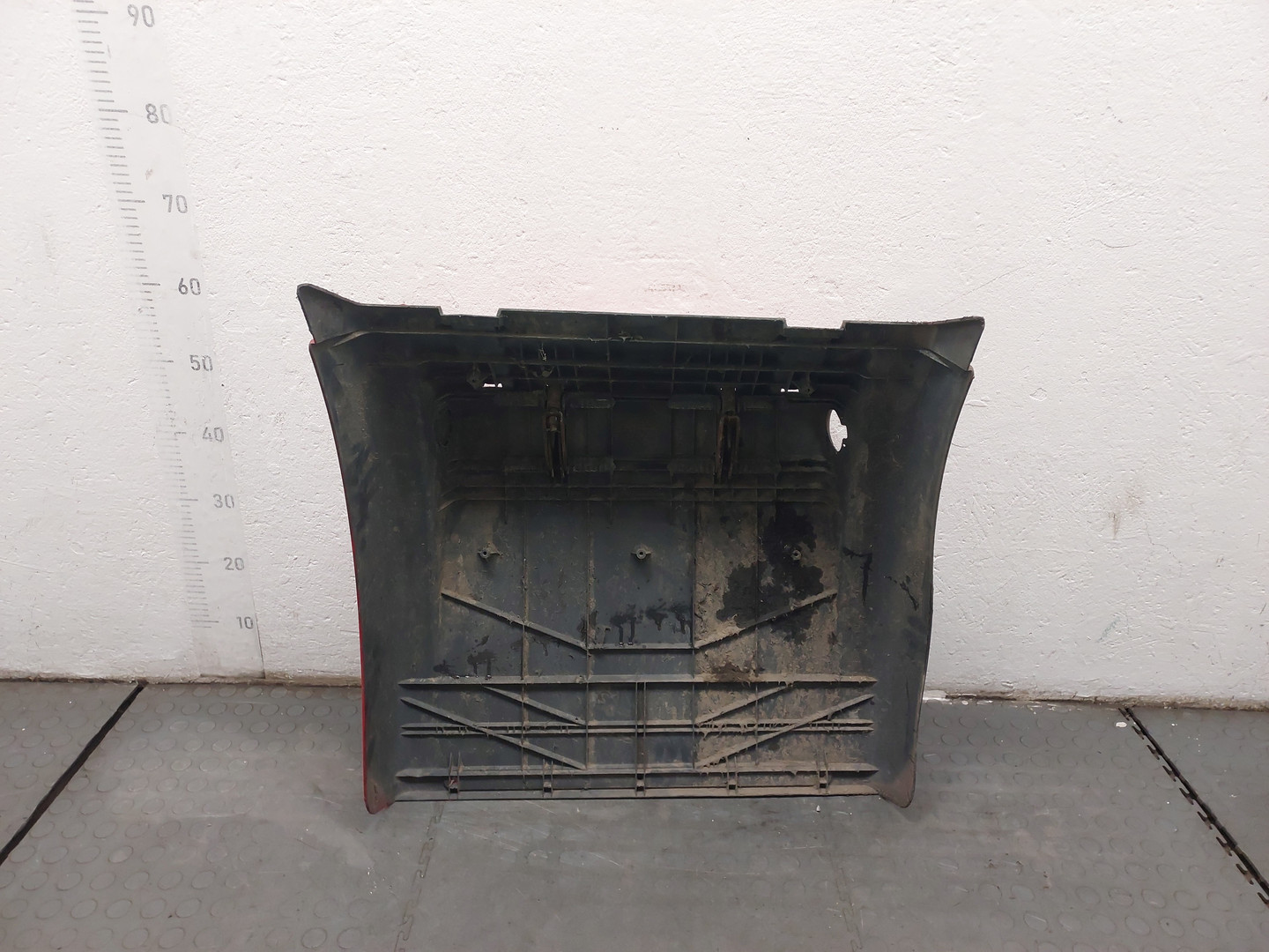 Крыло заднее левое