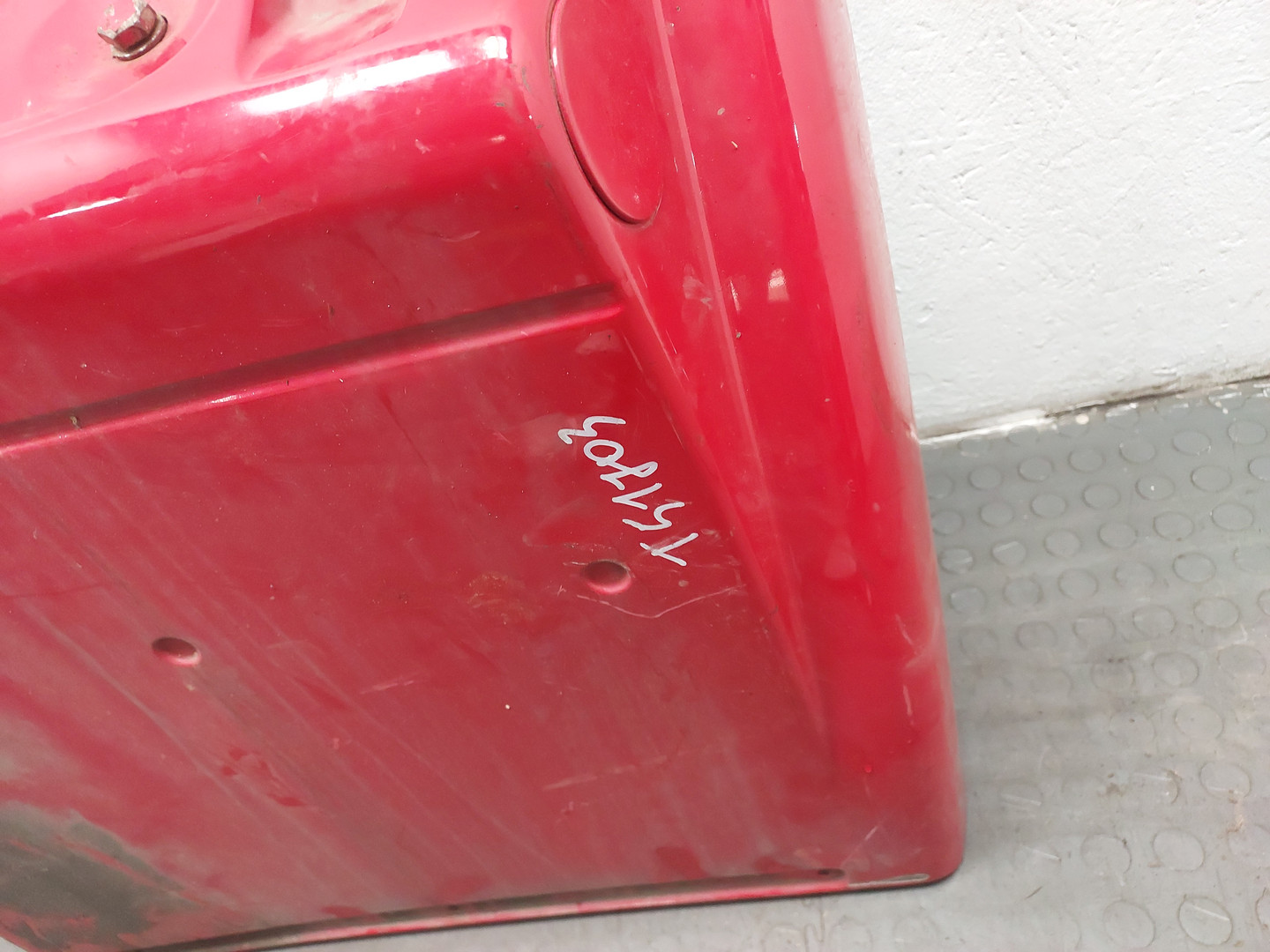 Крыло заднее левое