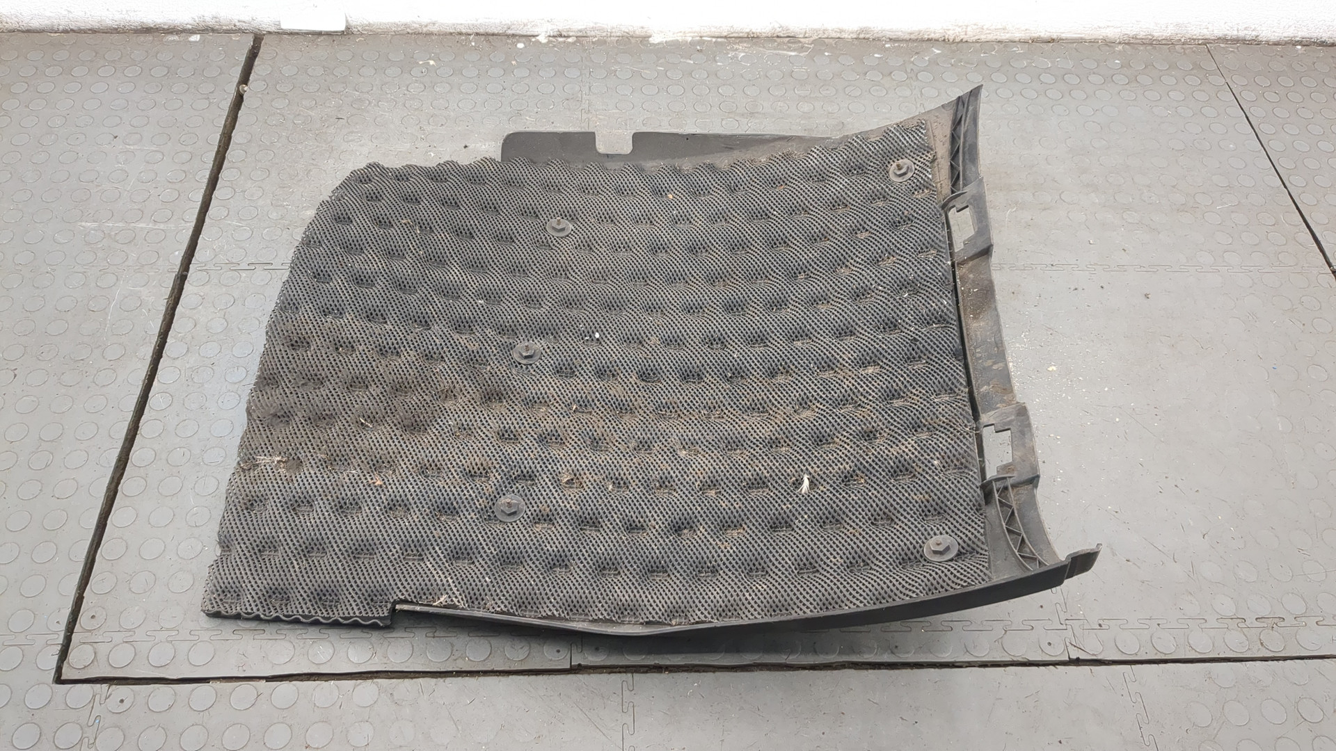 Крыло заднее левое