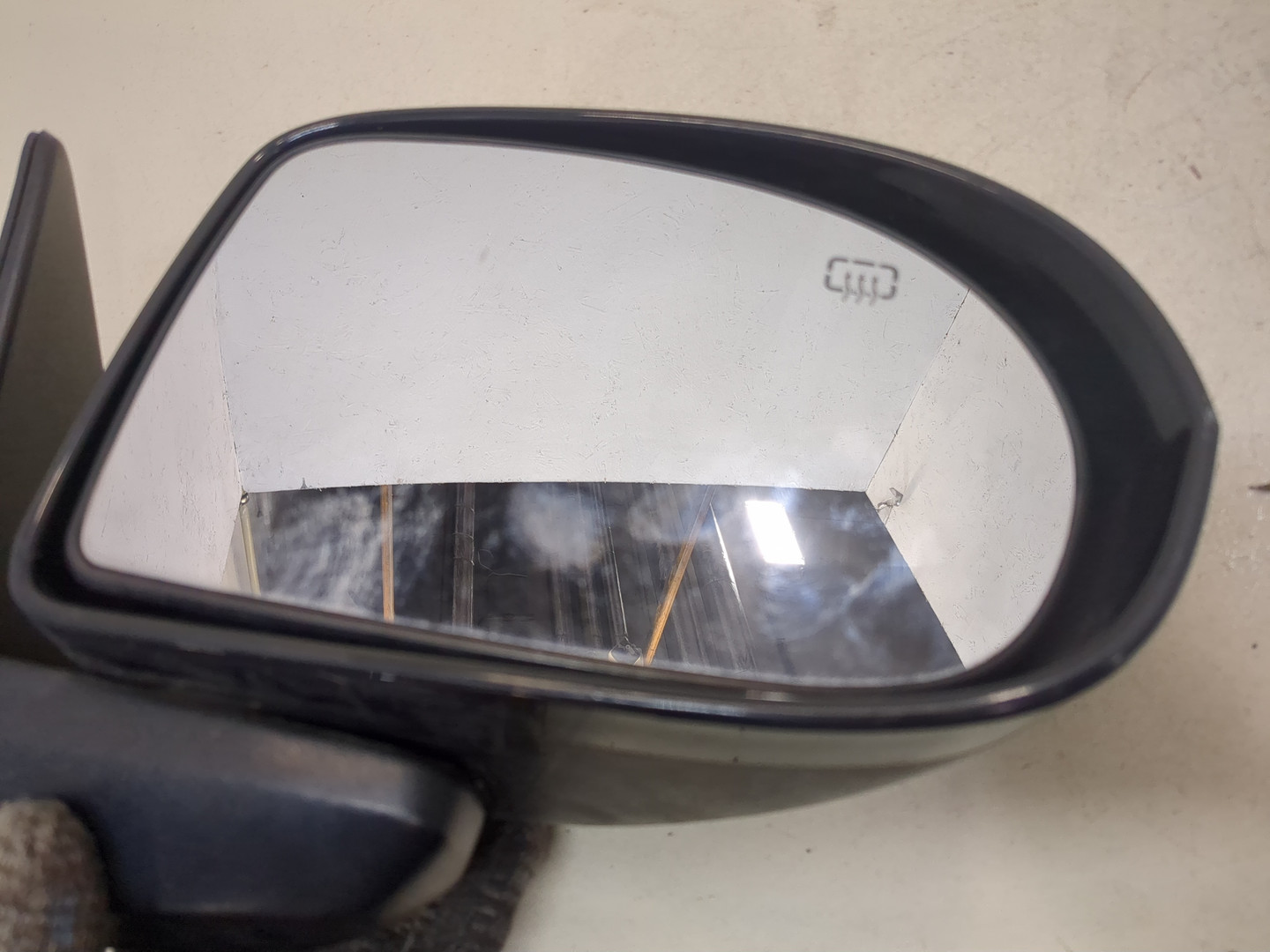 Зеркало правое электрическое