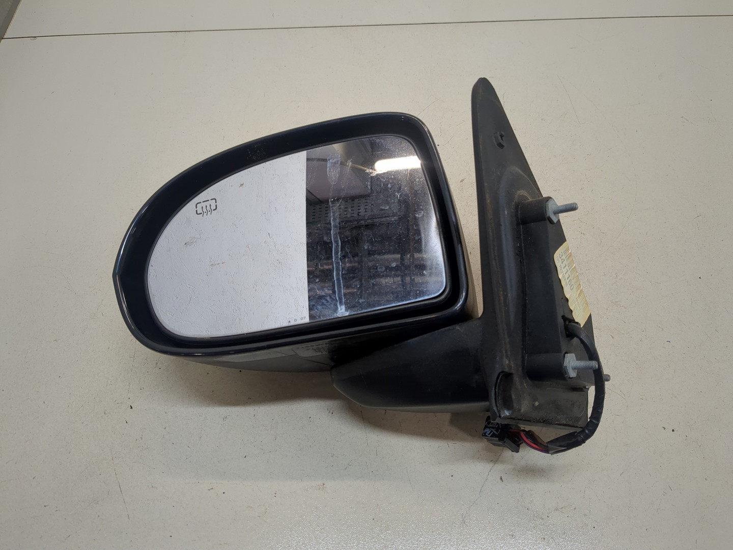 Зеркало левое электрическое