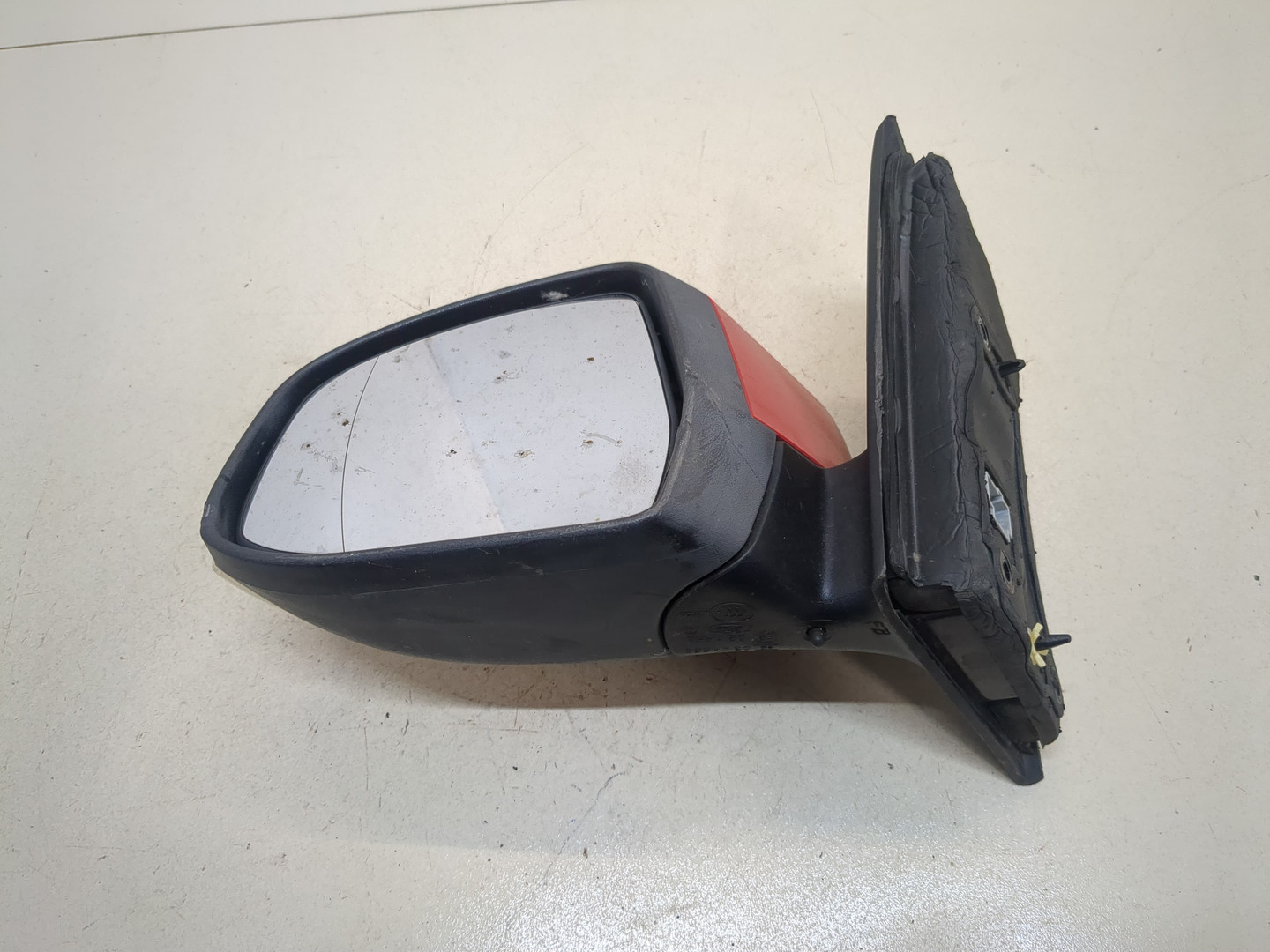 Зеркало левое электрическое