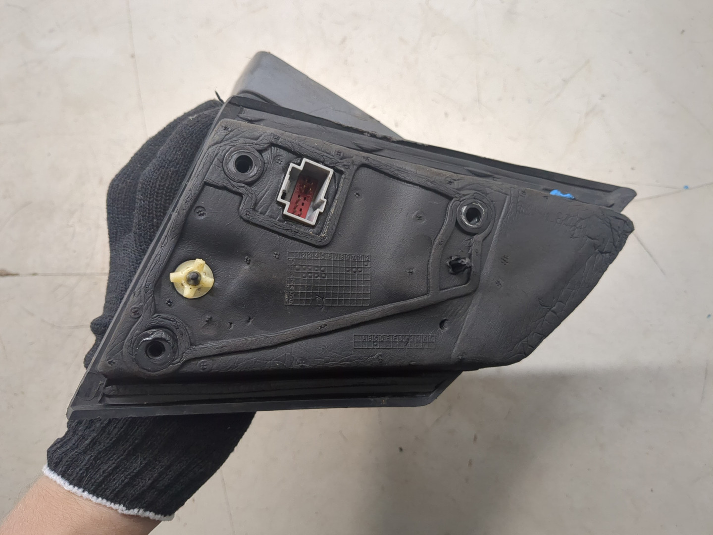 Зеркало левое электрическое