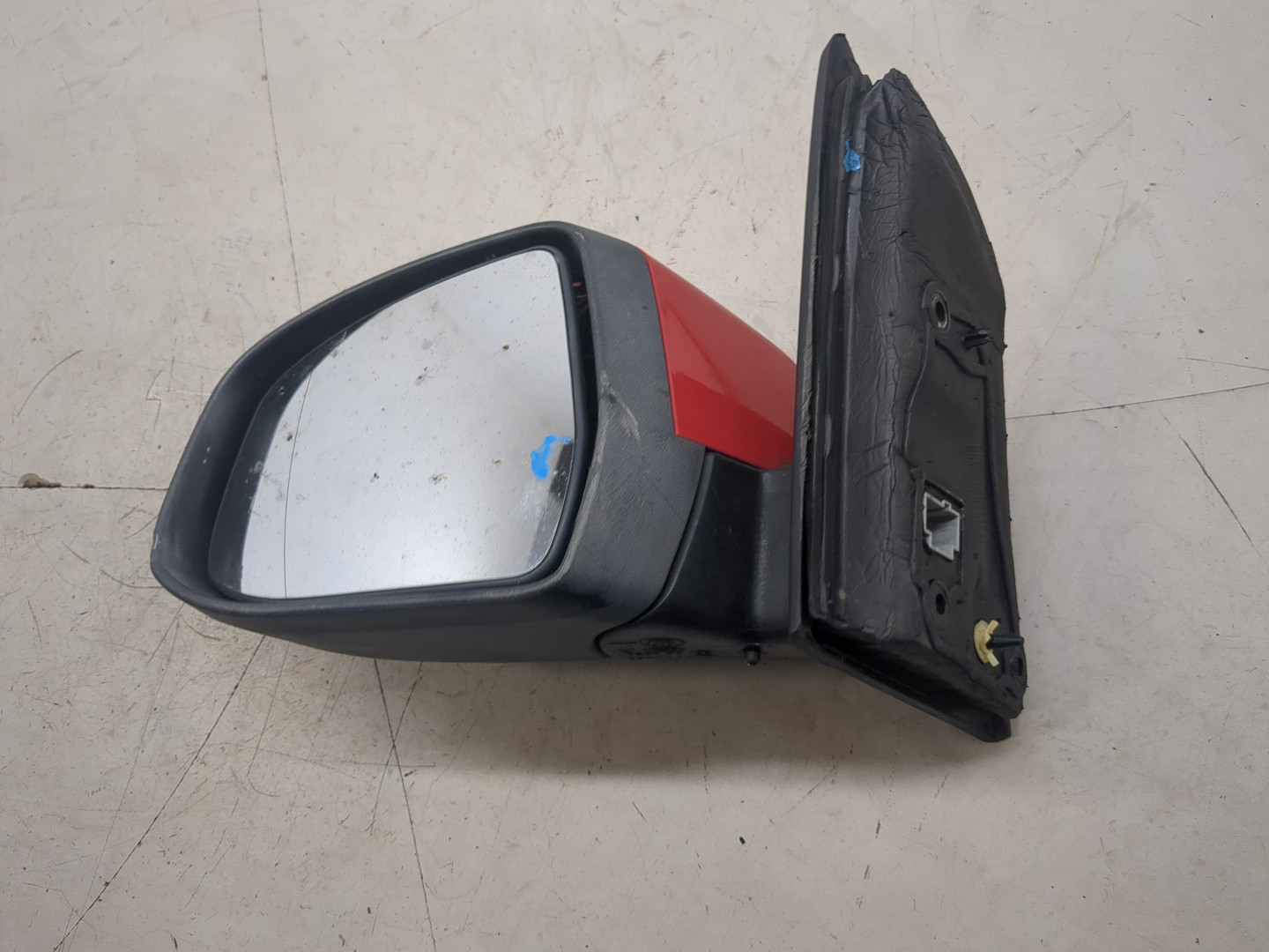 Зеркало левое электрическое