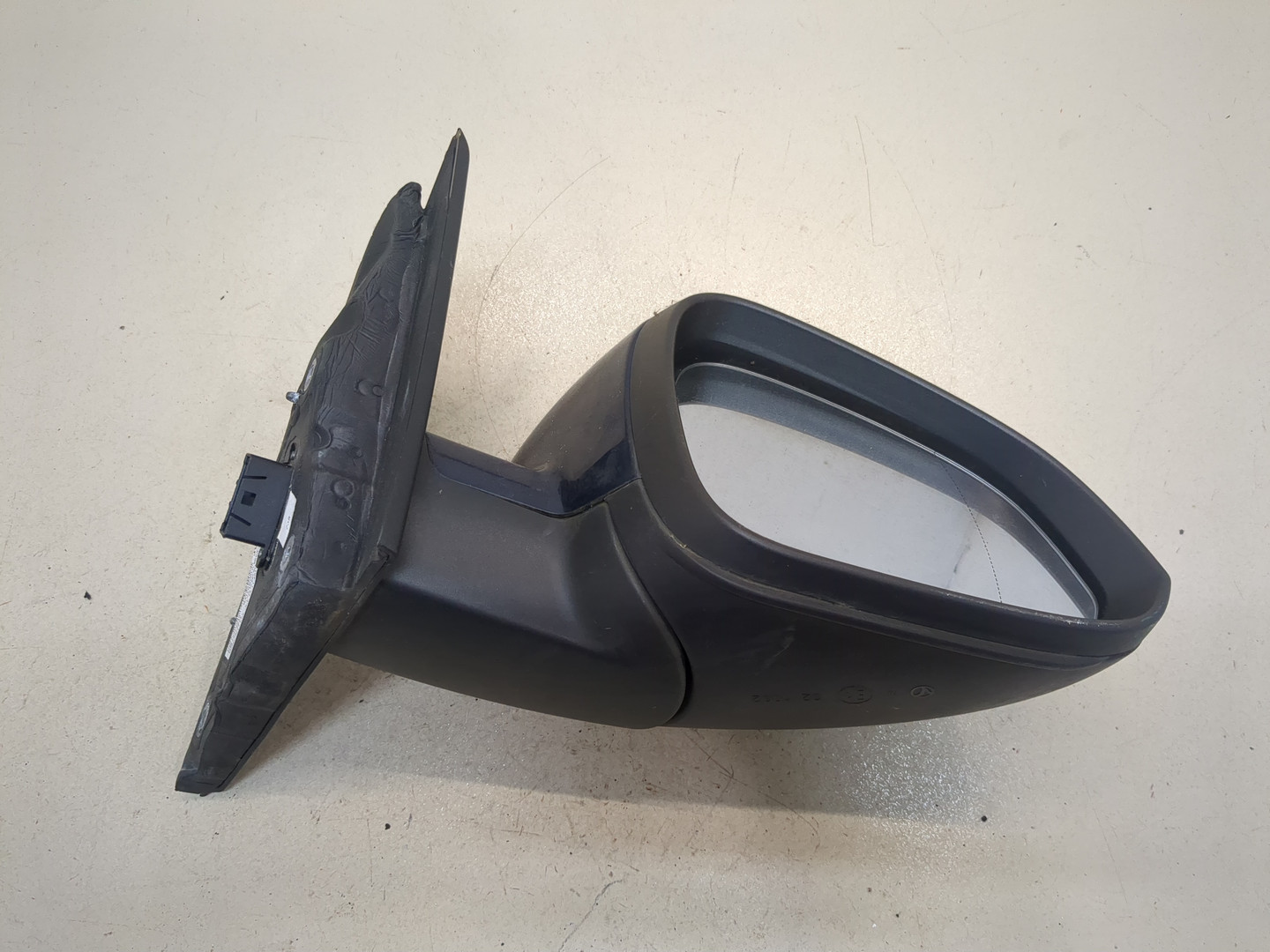 Зеркало правое электрическое