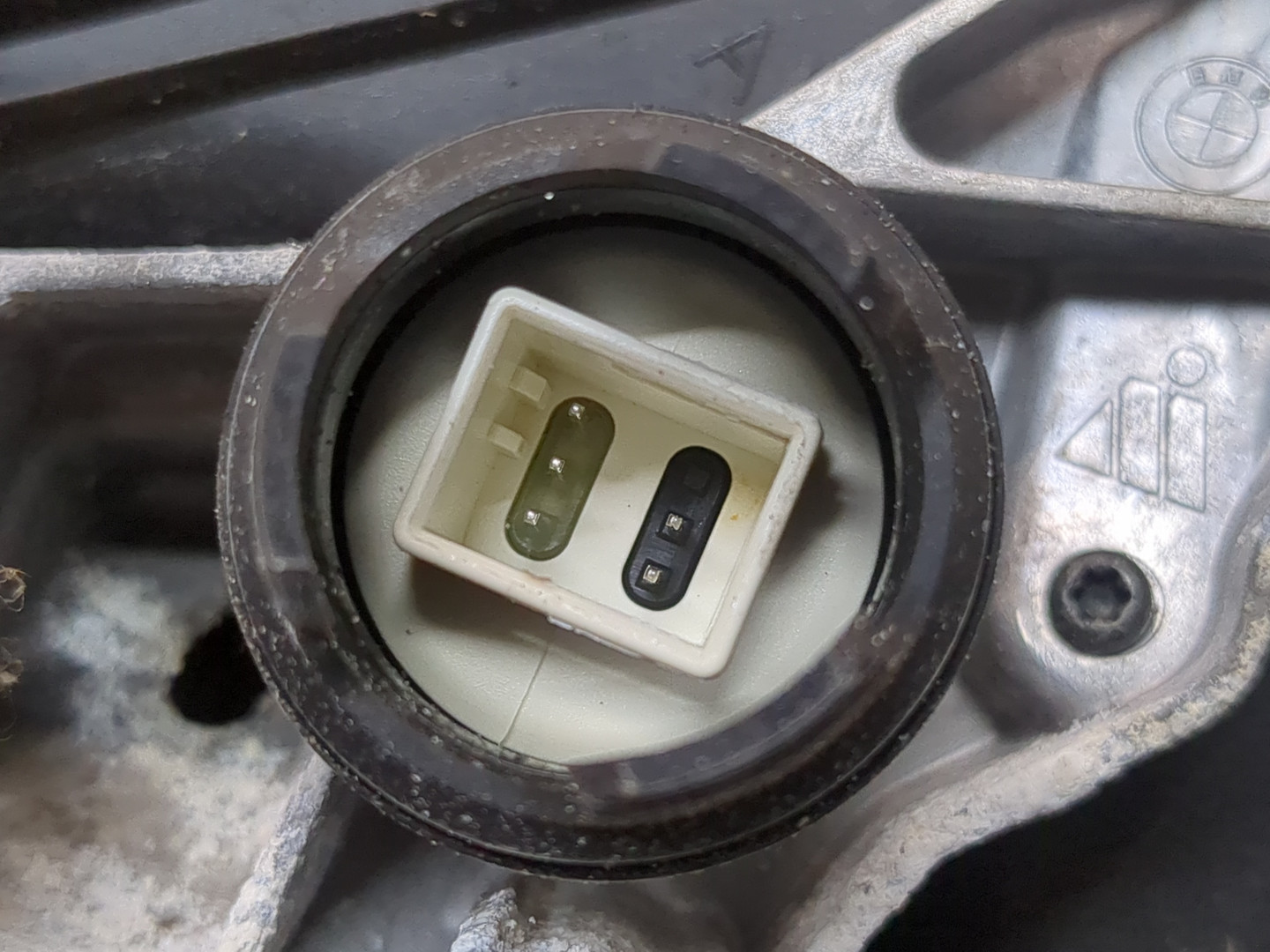 Зеркало правое электрическое