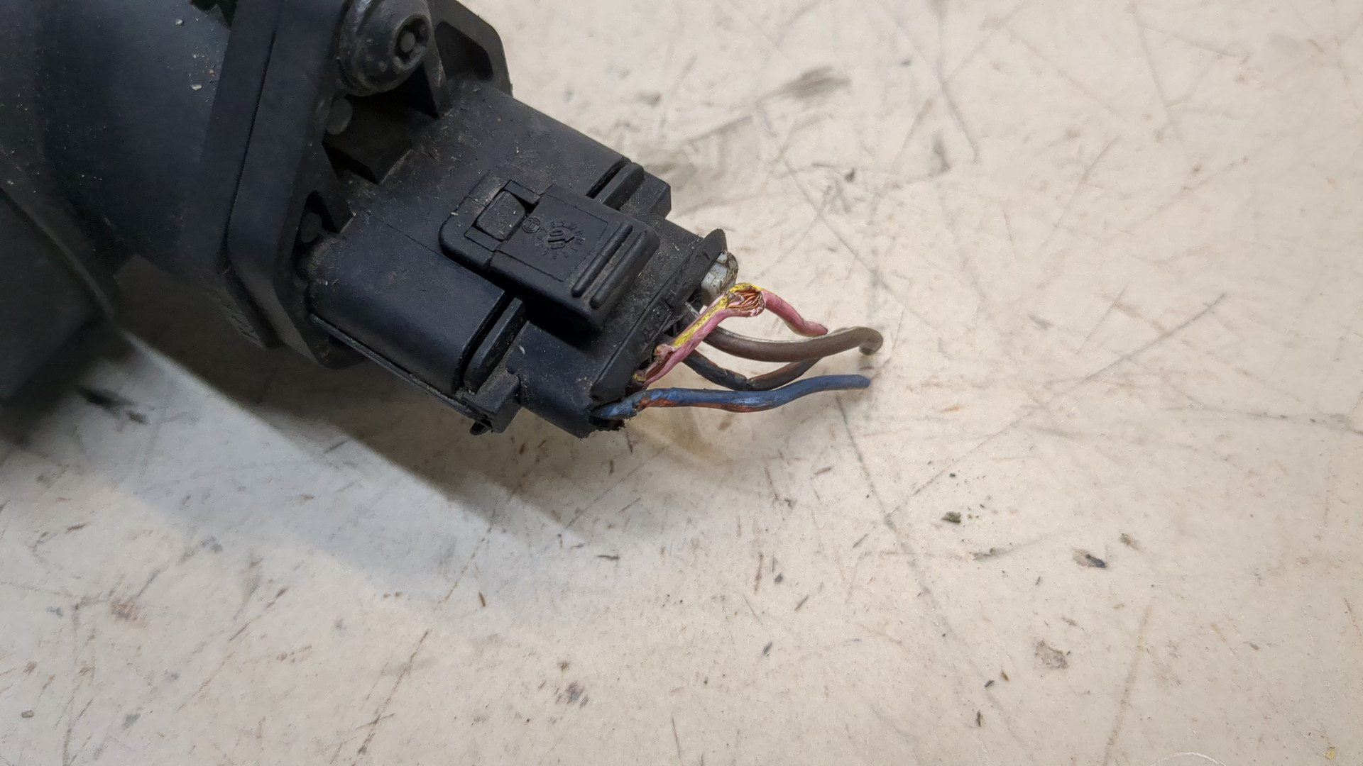 Расходомер воздуха (ДМРВ)