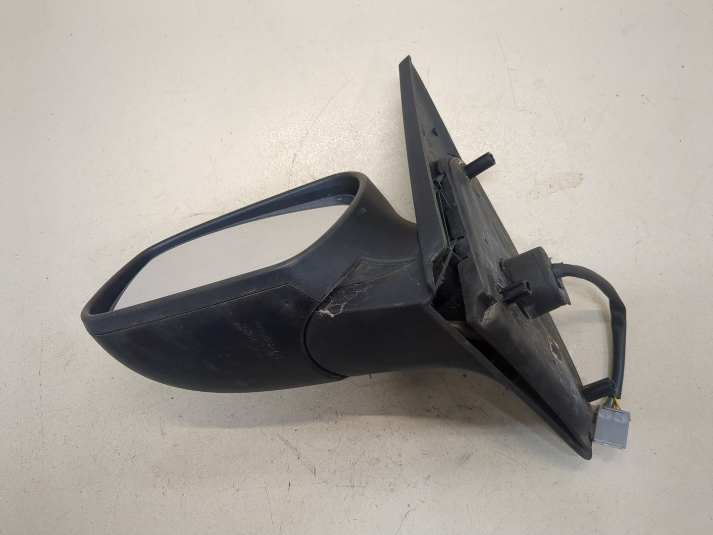 Зеркало левое электрическое