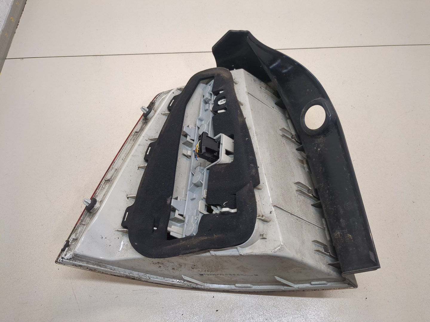 Фонарь задний правый