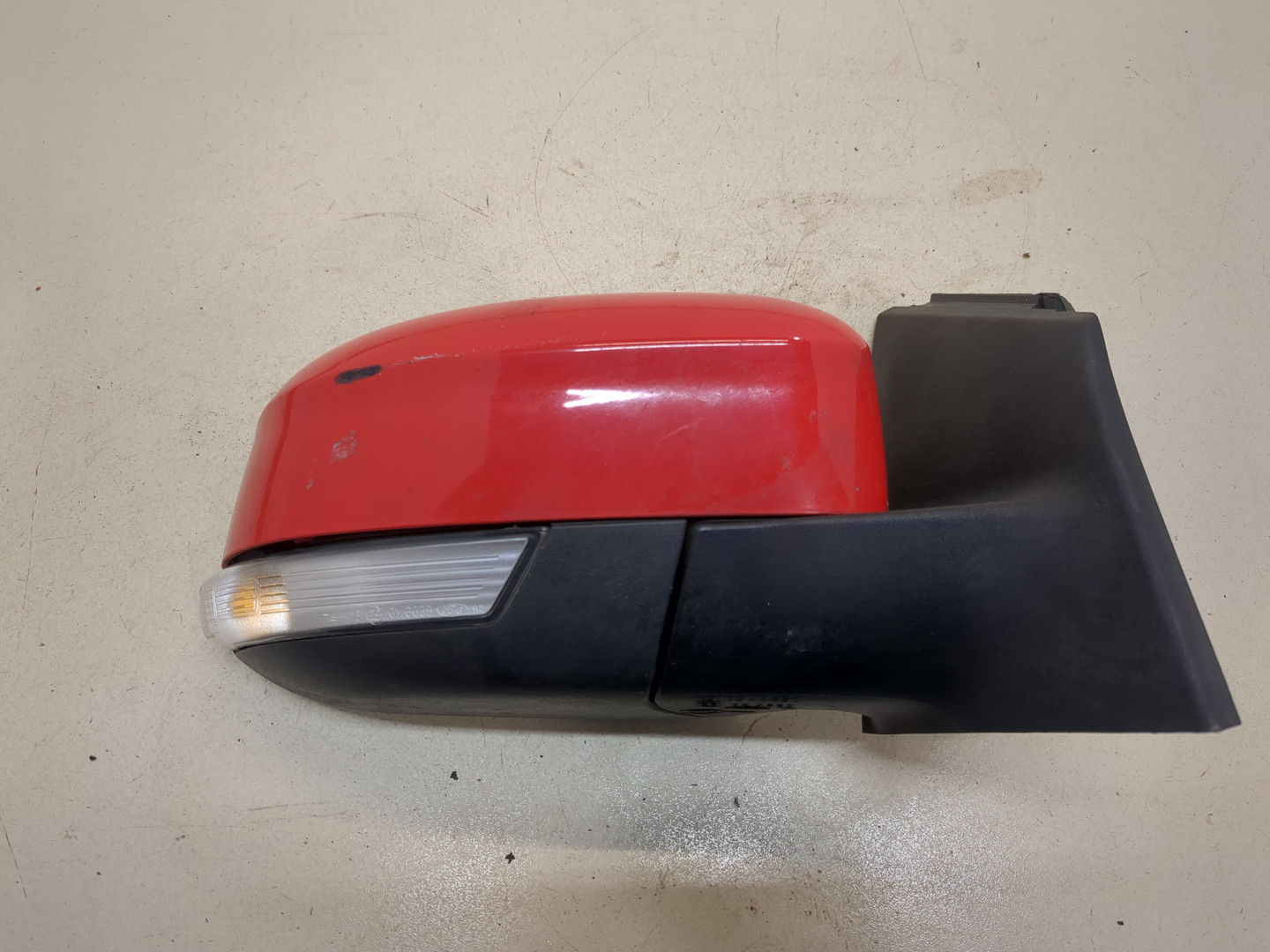 Зеркало правое электрическое