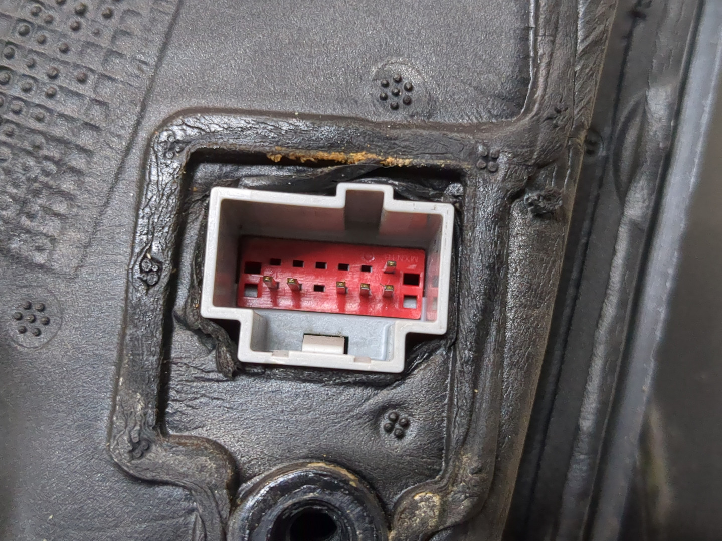 Зеркало правое электрическое