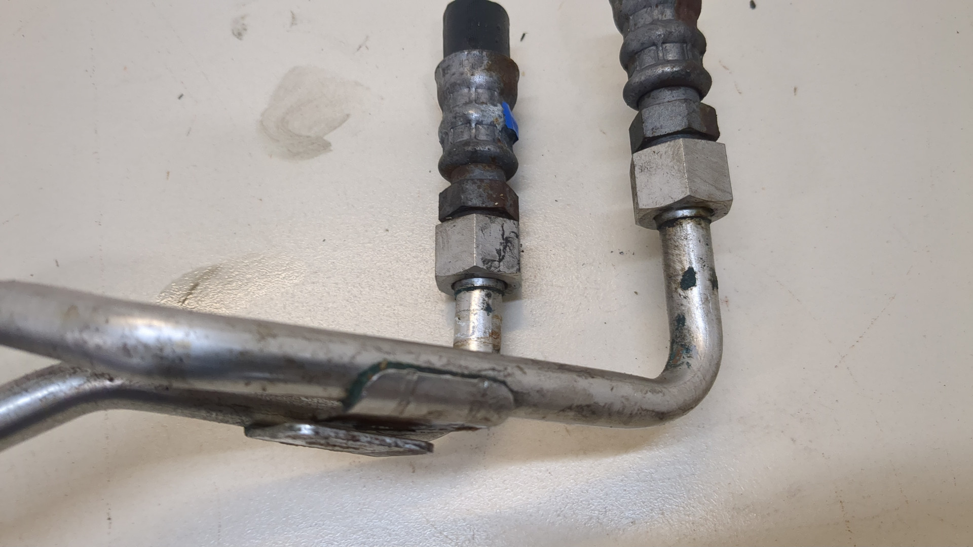 Трубка масляная