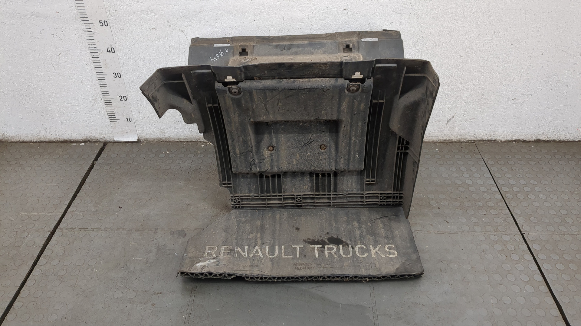 Крыло заднее правое