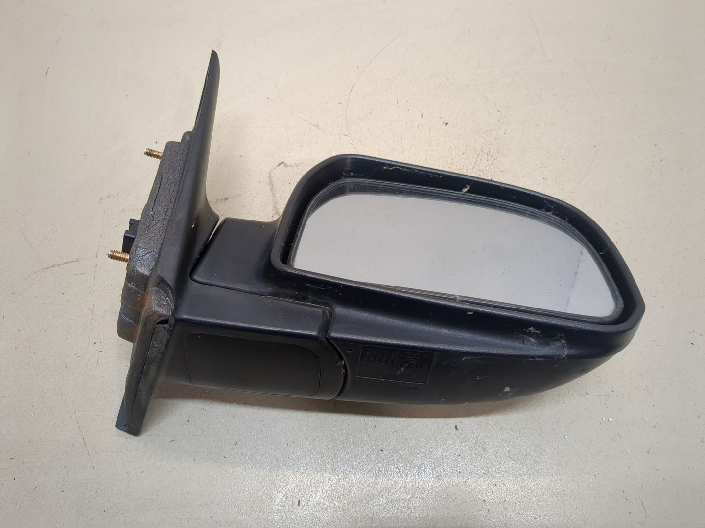 Зеркало правое электрическое