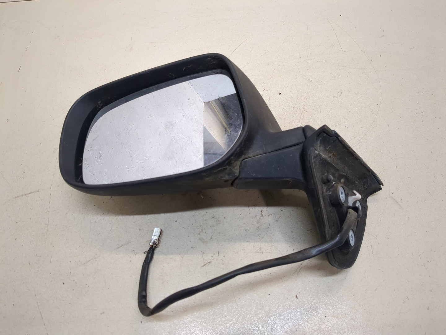 Зеркало левое электрическое