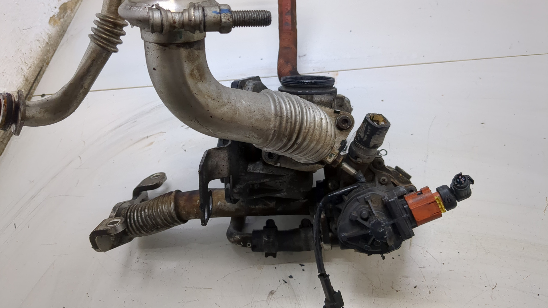 Клапан рециркуляции выхлопных газов (EGR)