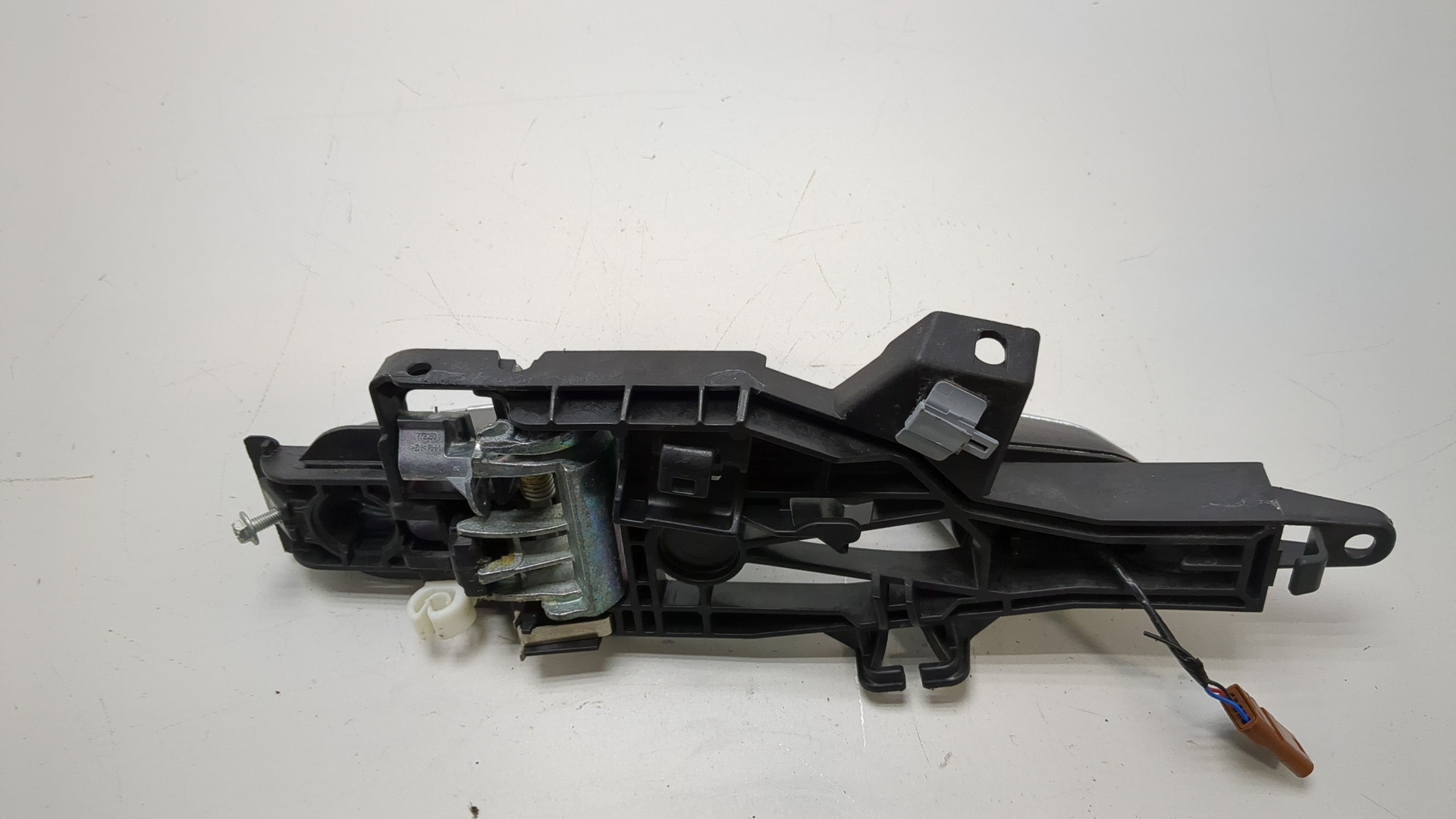 Ручка двери наружная